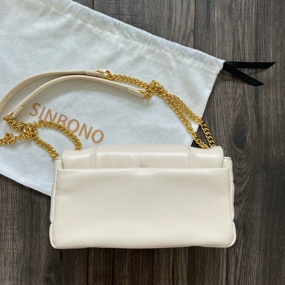 Puffy Faux Leather Chain Strap Purse - Picture 5 of 5